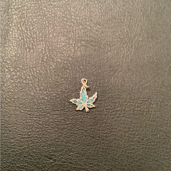 NEW vintage 925 silver Cannabis Leaf Charm-Pendant Turquoise - Picture 2 of 7